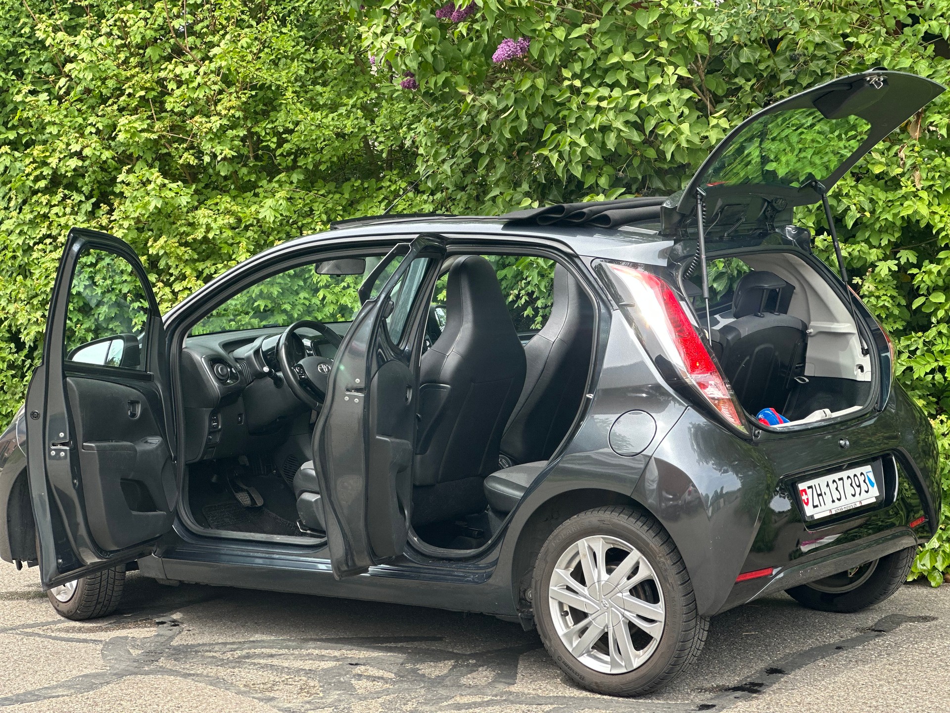 TOYOTA AYGO-image-2