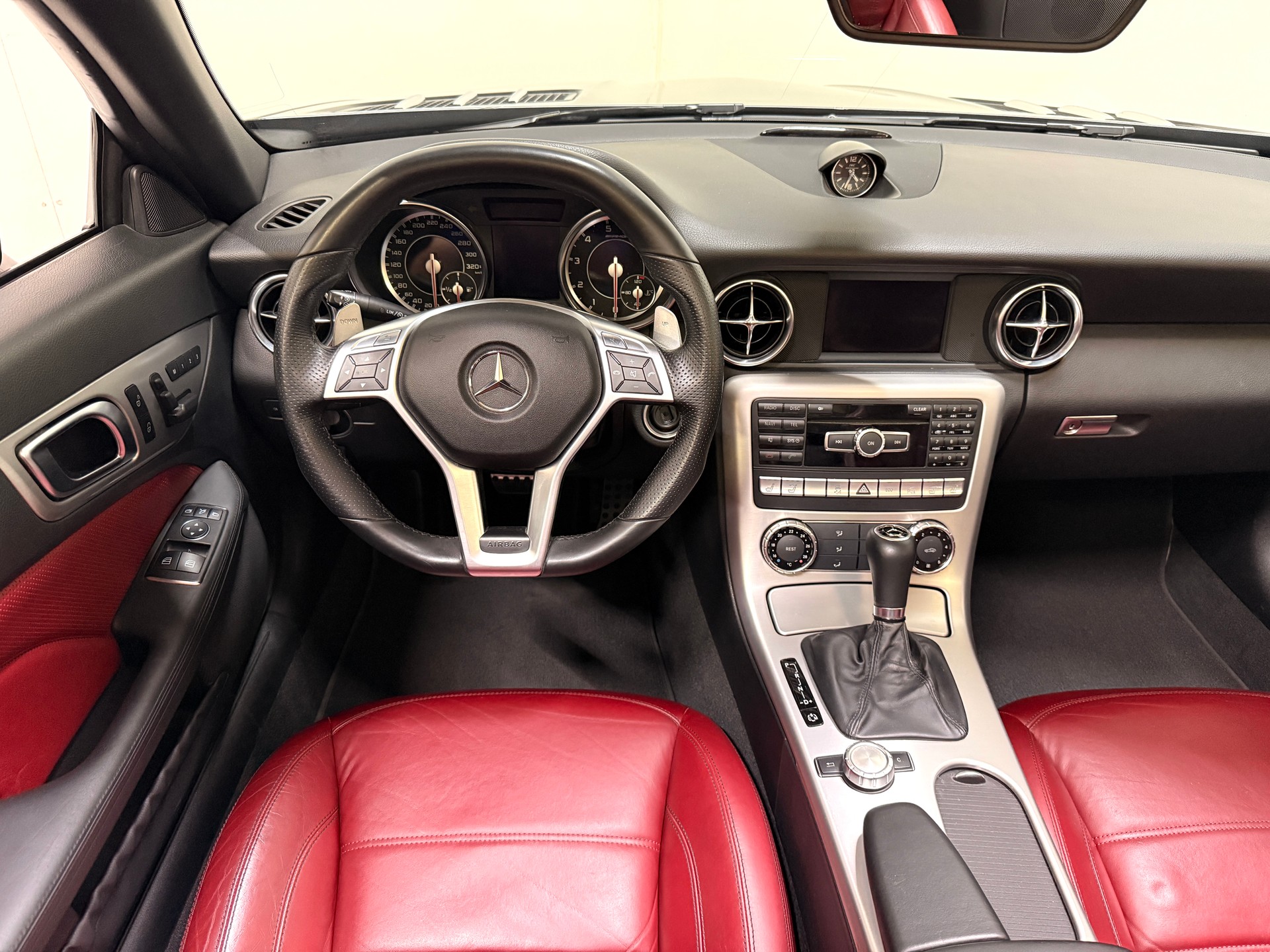 MERCEDES-BENZ SLK 55 AMG 7G-Tronic Speedshift Plus-image-21