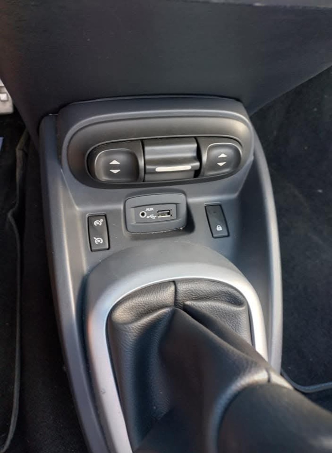 RENAULT Wind 1.6 16V Dynamique-image-9