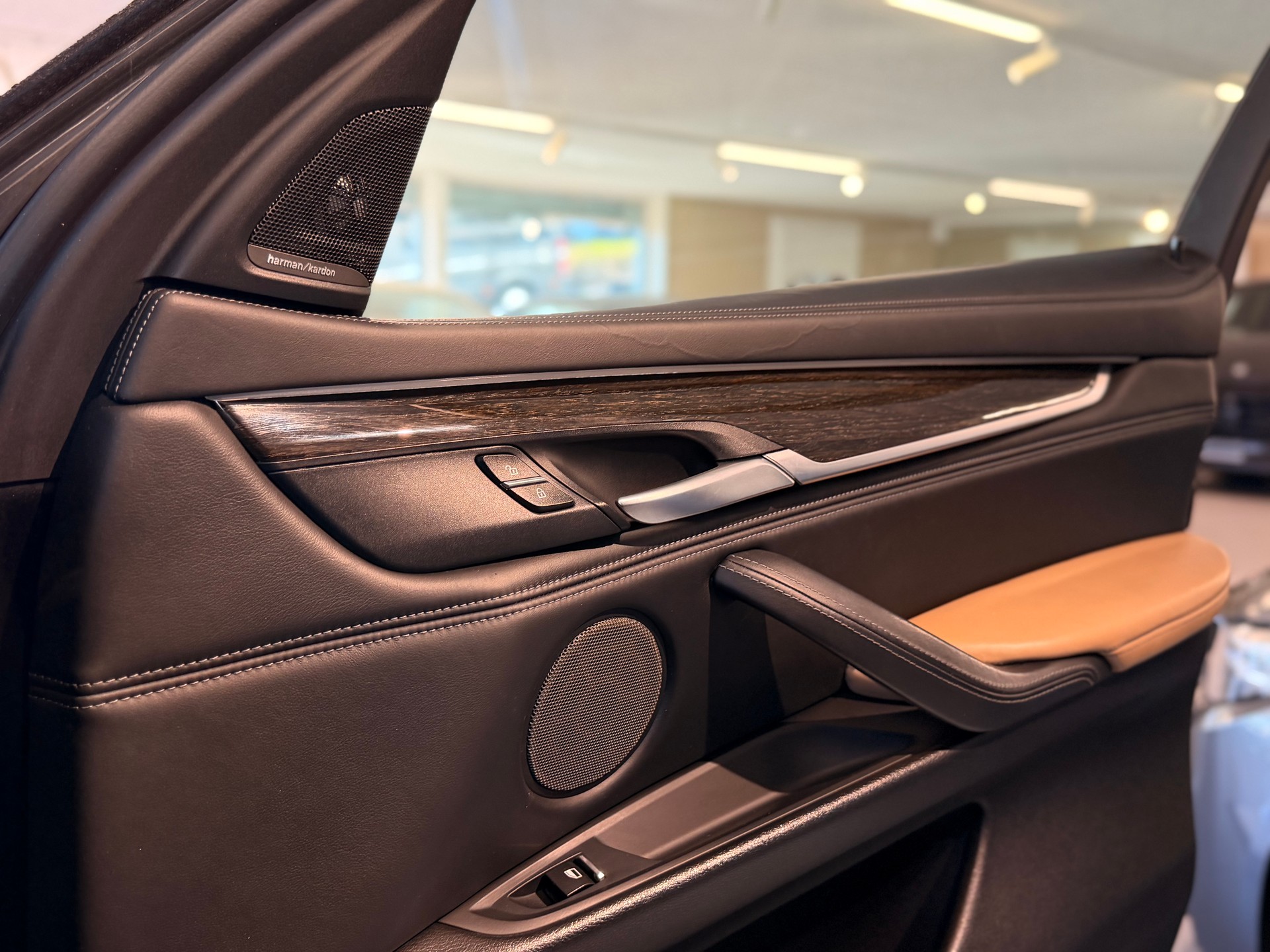 BMW X6M Steptronic-image-29