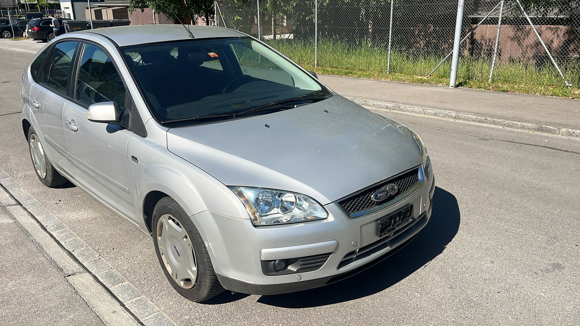 FORD Focus 2.0i Trend-showroom-element-1