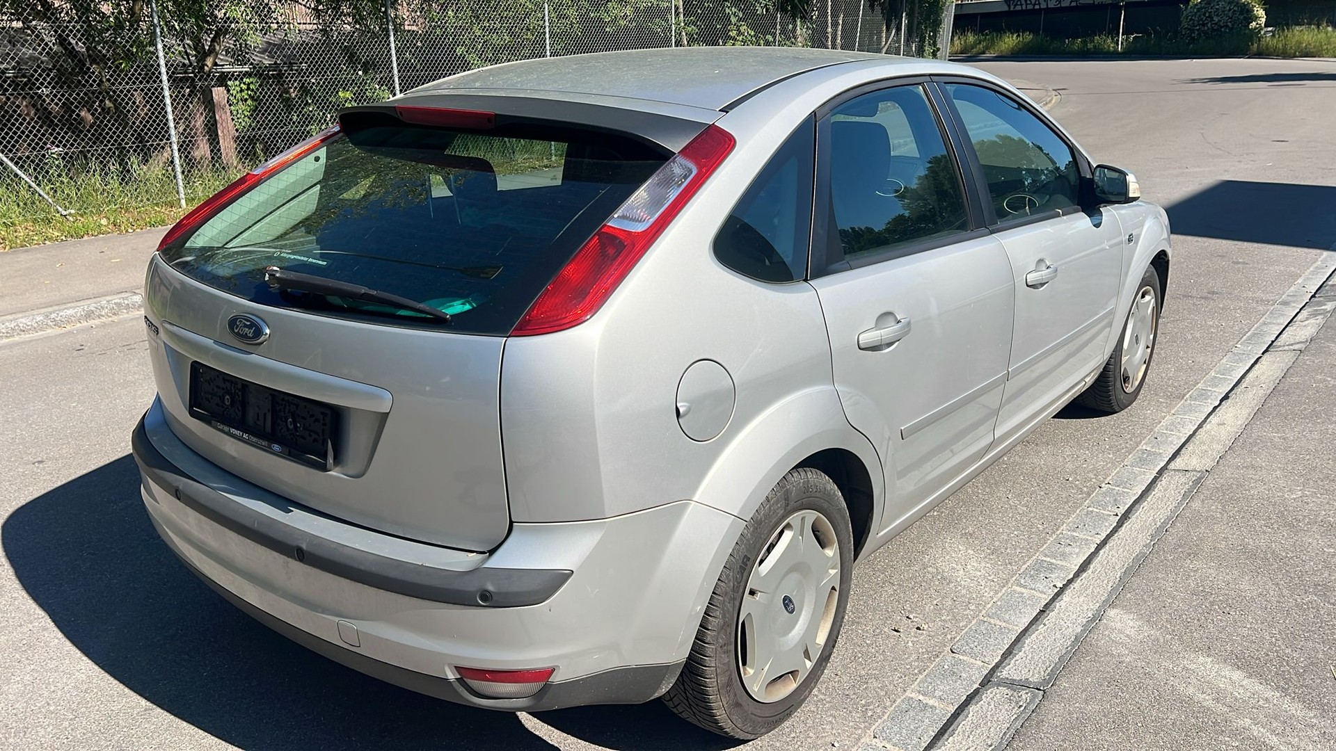 FORD Focus 2.0i Trend-image-4