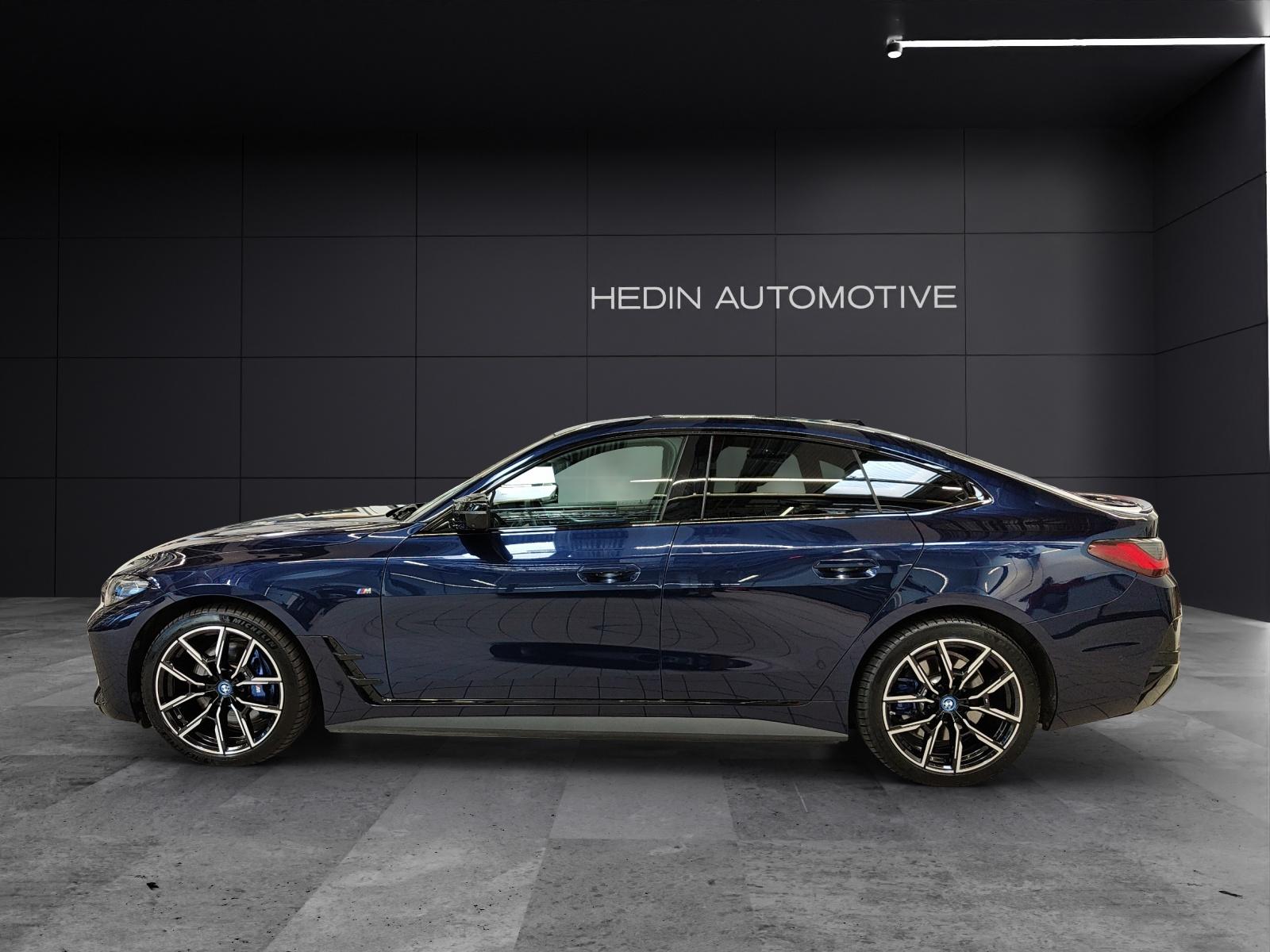 BMW i4 M50 Attraktiven Leasingzinssatz ab 0.9 % bei Abschluss einer BMW Fahrzeugversicherung.-showroom-element-1