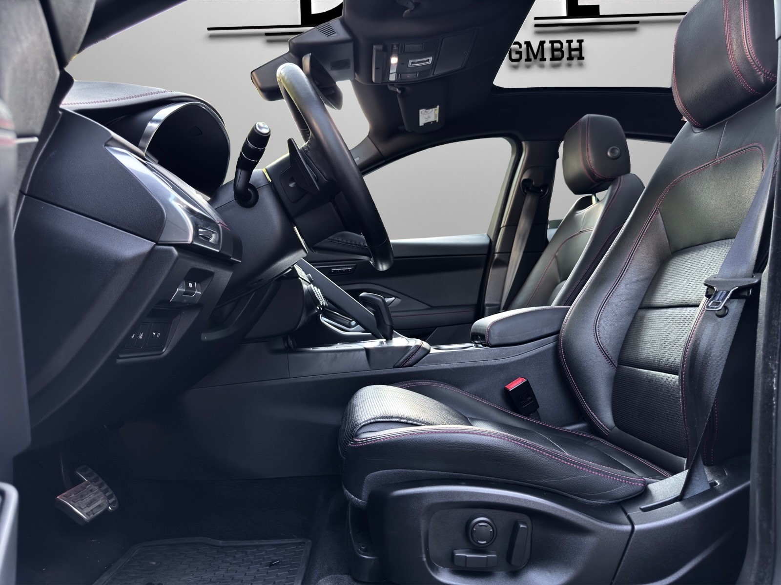 JAGUAR E-Pace 2.0d D180 AWD Automatik-image-7