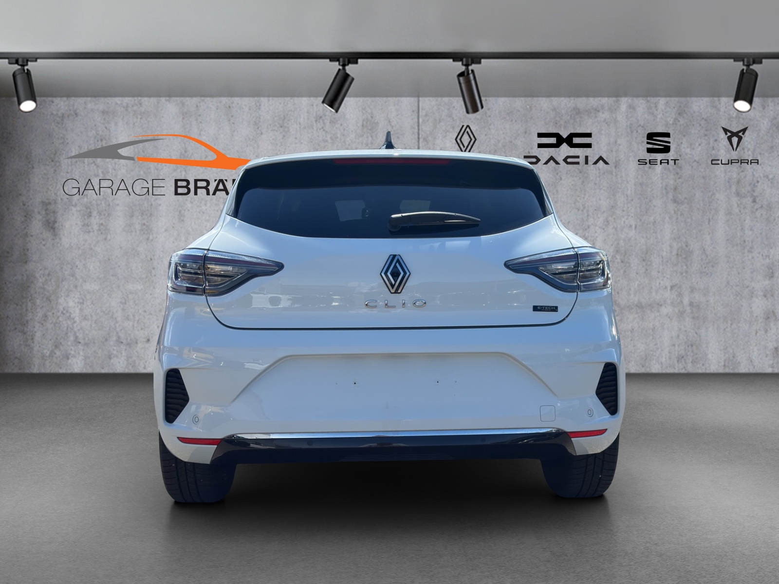 RENAULT Clio 1.6 E-Tech Techno-image-4
