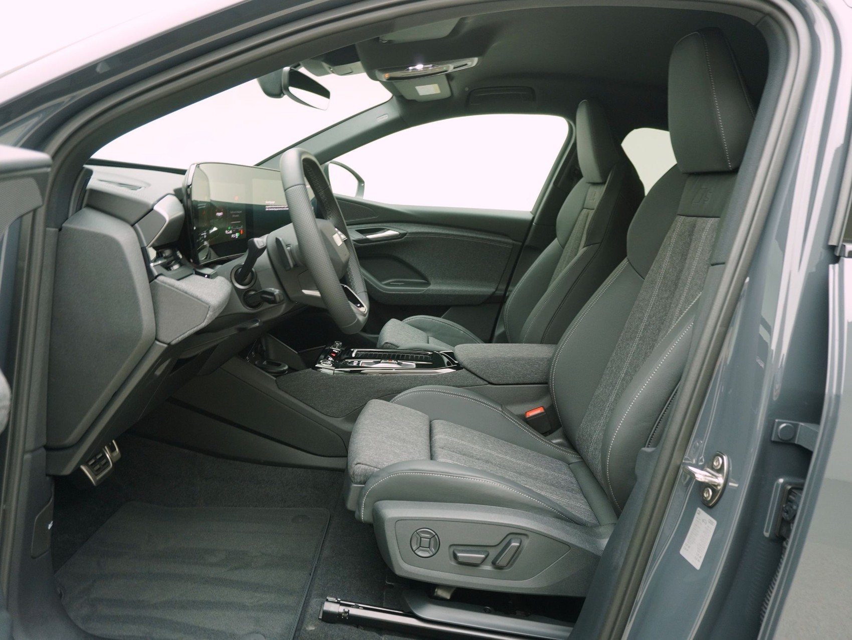AUDI Q6 e-tron Sportback S line quattro **Audi Werksgarantie bis 07/2030**-image-9