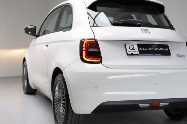 FIAT 500 el 87 kWIcon-showroom-element-3