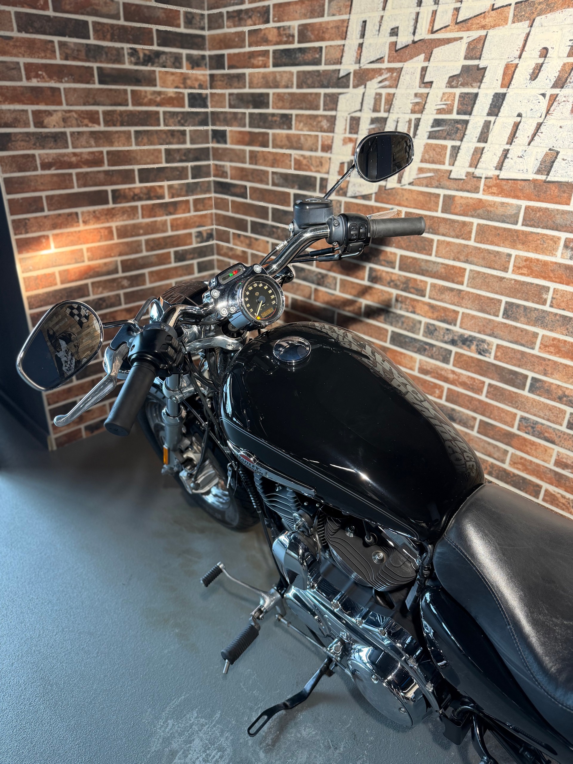 HARLEY-DAVIDSON XL 1200 C Sportster Custom ABS (35 kW)-image-4