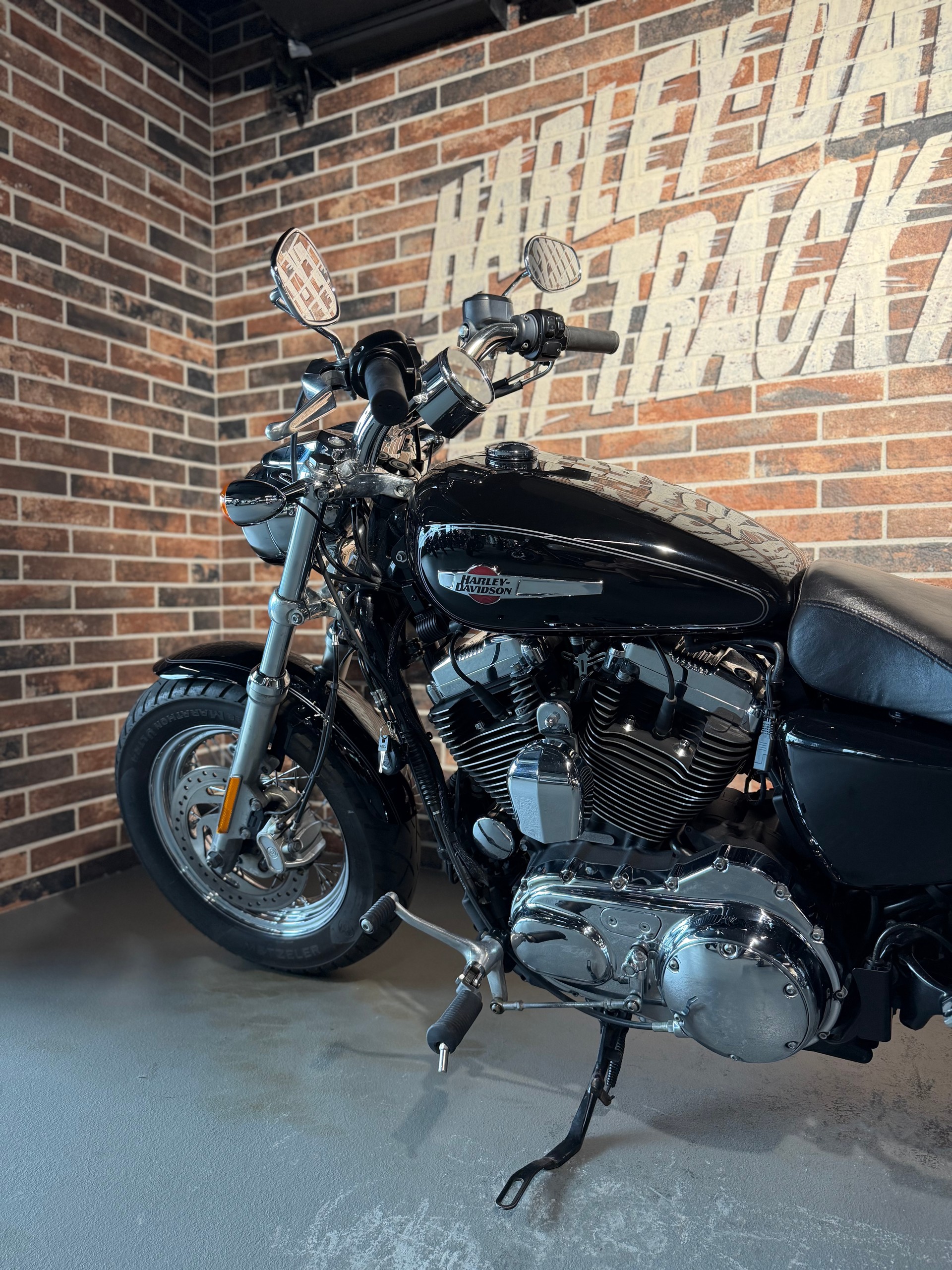 HARLEY-DAVIDSON XL 1200 C Sportster Custom ABS (35 kW)-image-1