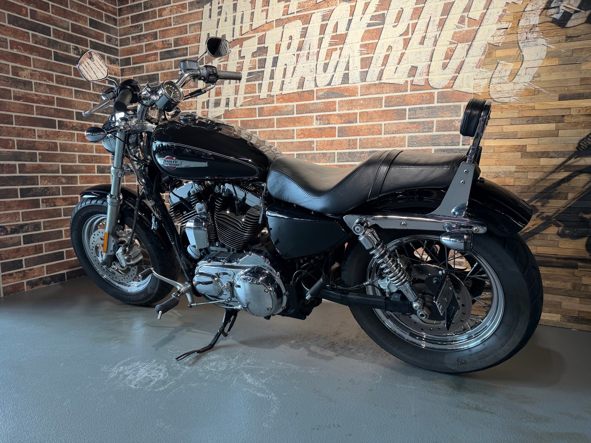 HARLEY-DAVIDSON XL 1200 C Sportster Custom ABS (35 kW)-image-2