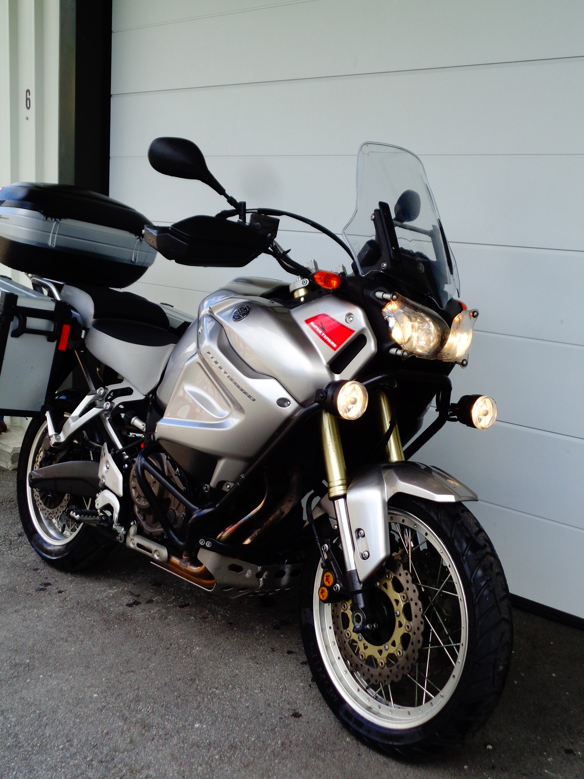 YAMAHA XT 1200 Z Super Ténéré-image-1