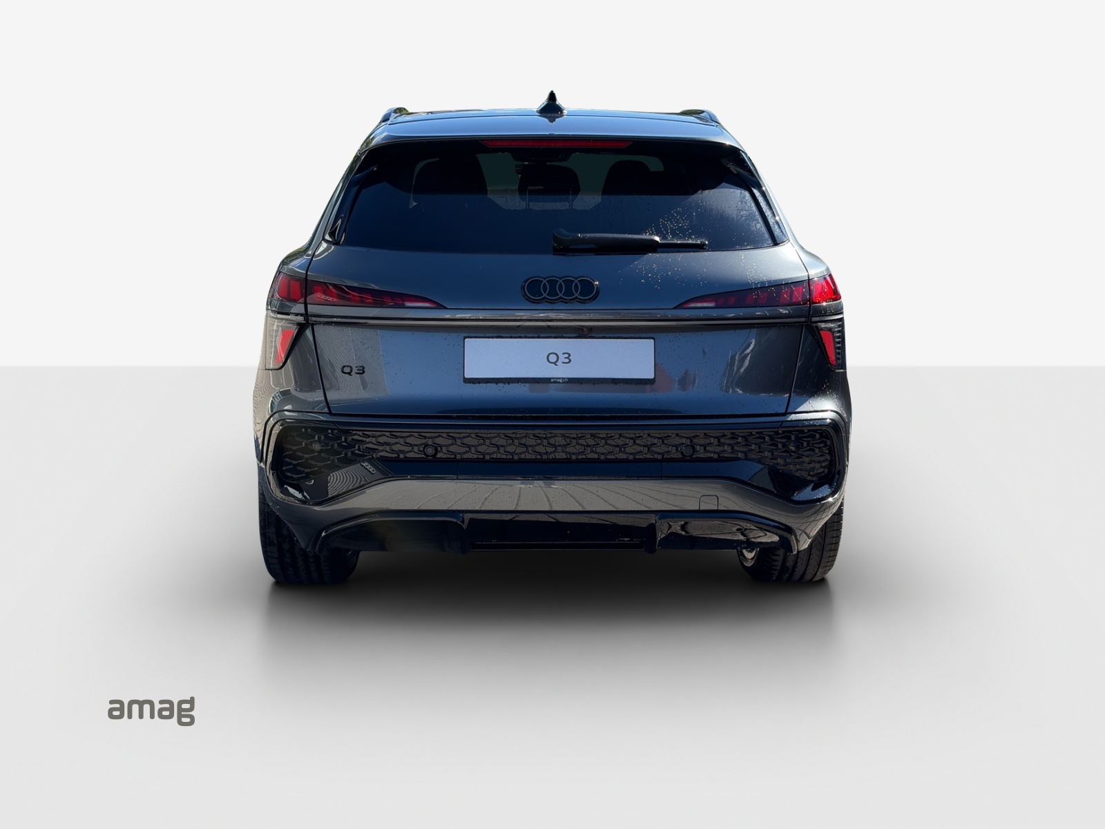 AUDI Q3 SUV 110 kW TFSI S tronic-showroom-element-3