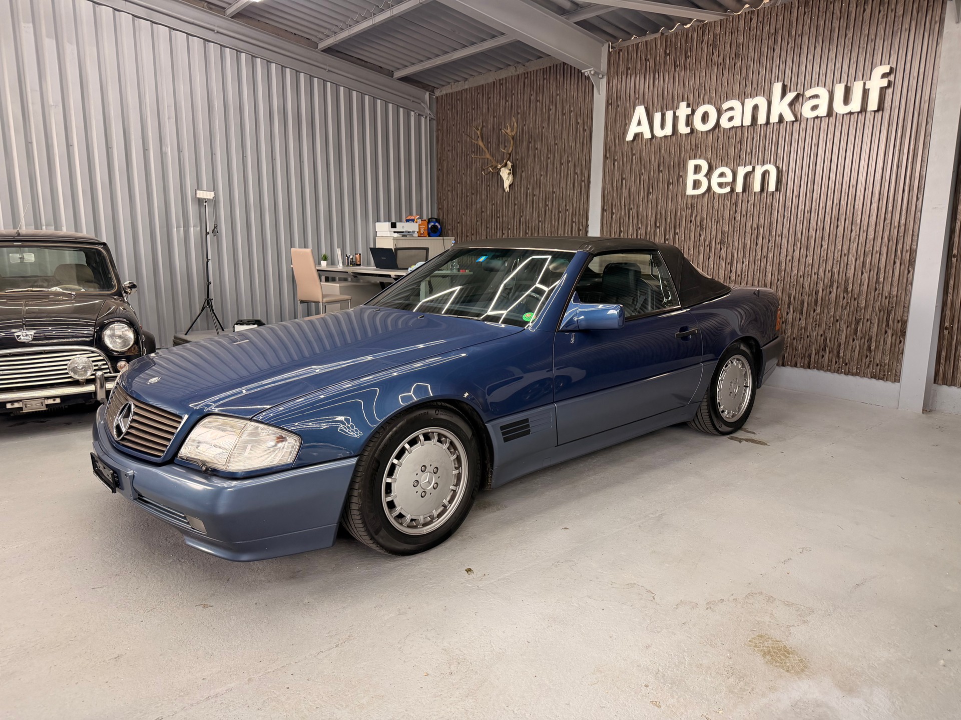 MERCEDES-BENZ SL 500 Automatic-showroom-element-1