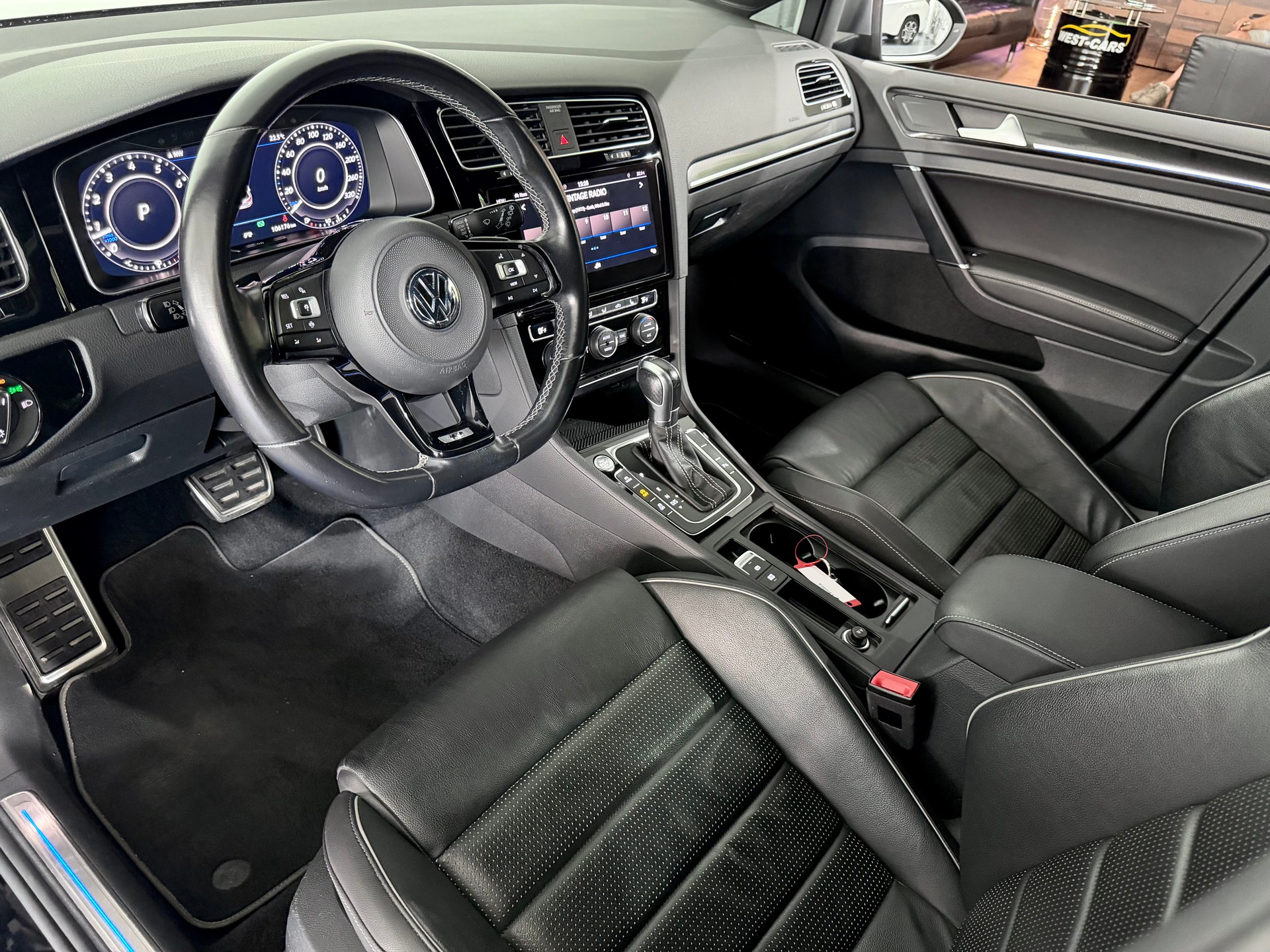 VW Golf 2.0 TSI R 4Motion DSG Facelift-image-6