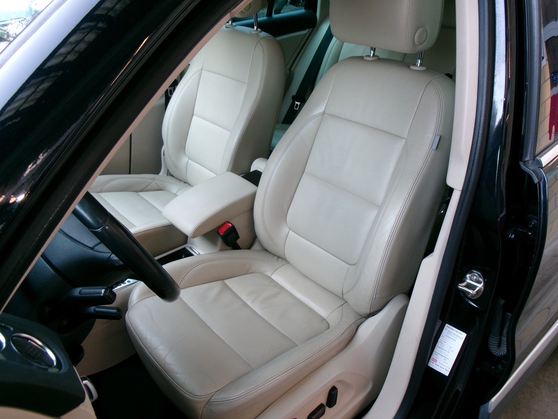 VW Tiguan 2.0 TDI BlueMotion Sport&Style 4Motion DSG-showroom-element-3