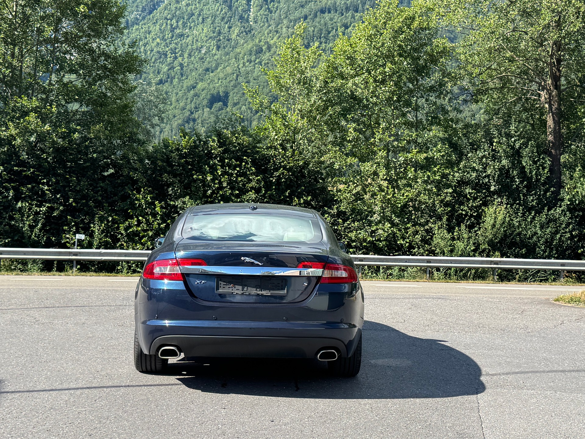 JAGUAR XF 3.0d S V6 Premium Luxury-image-12