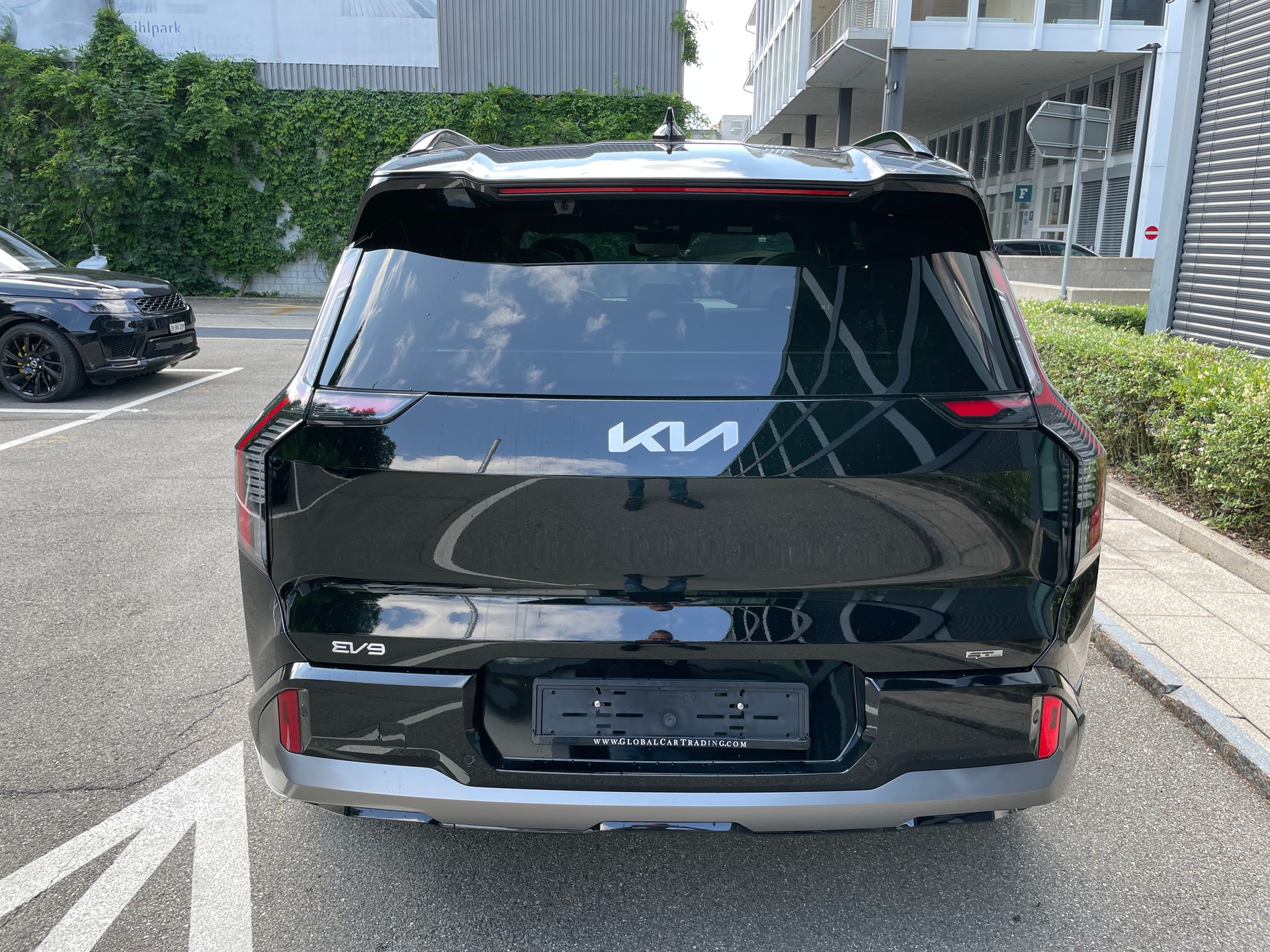 KIA EV9 99,8 kWh GT-Line 4x4, Panoramadach und 7-Sitzer-showroom-element-3