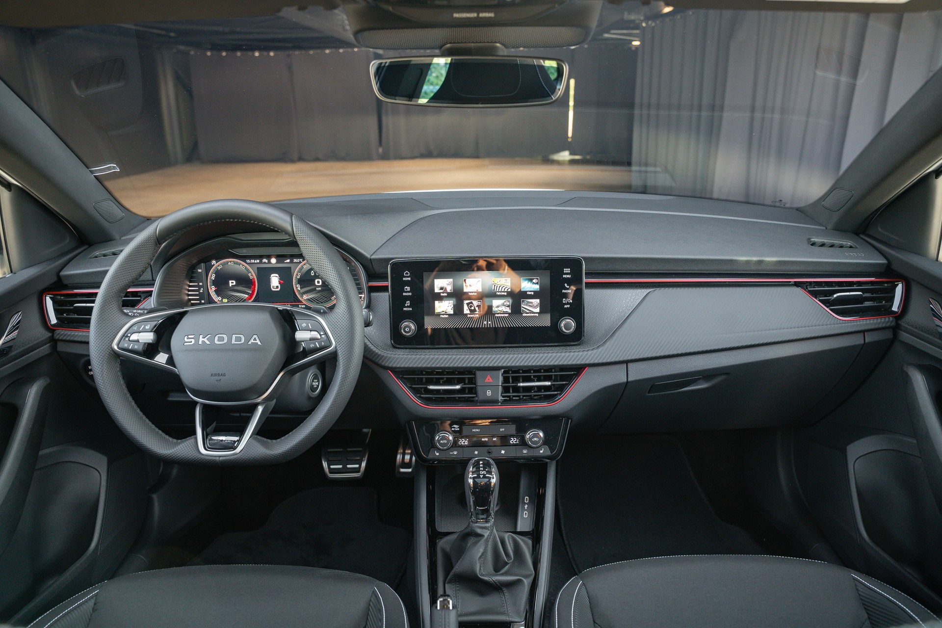 SKODA Scala 1.5 TSI Monte Carlo DSG-image-13