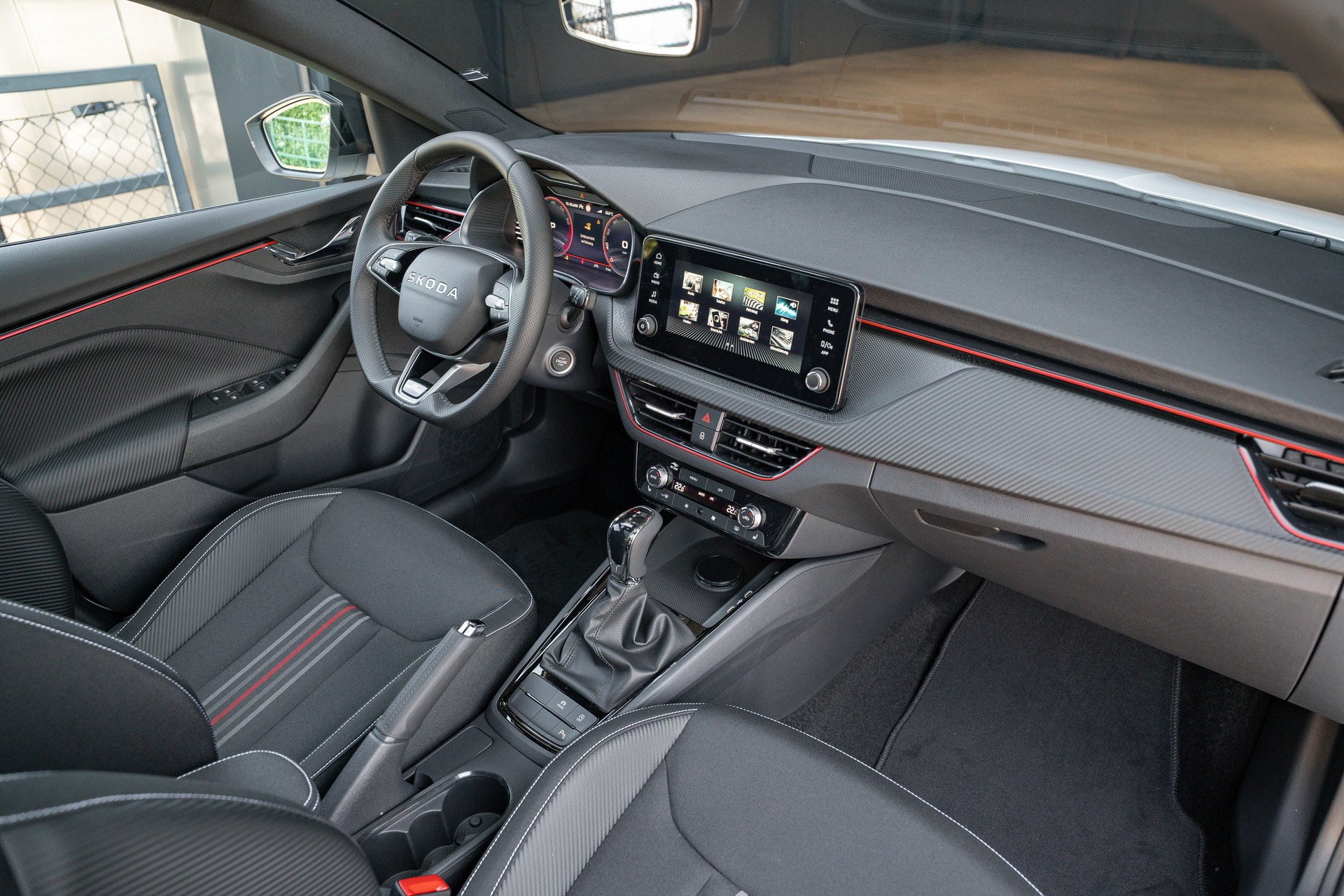 SKODA Scala 1.5 TSI Monte Carlo DSG-image-12
