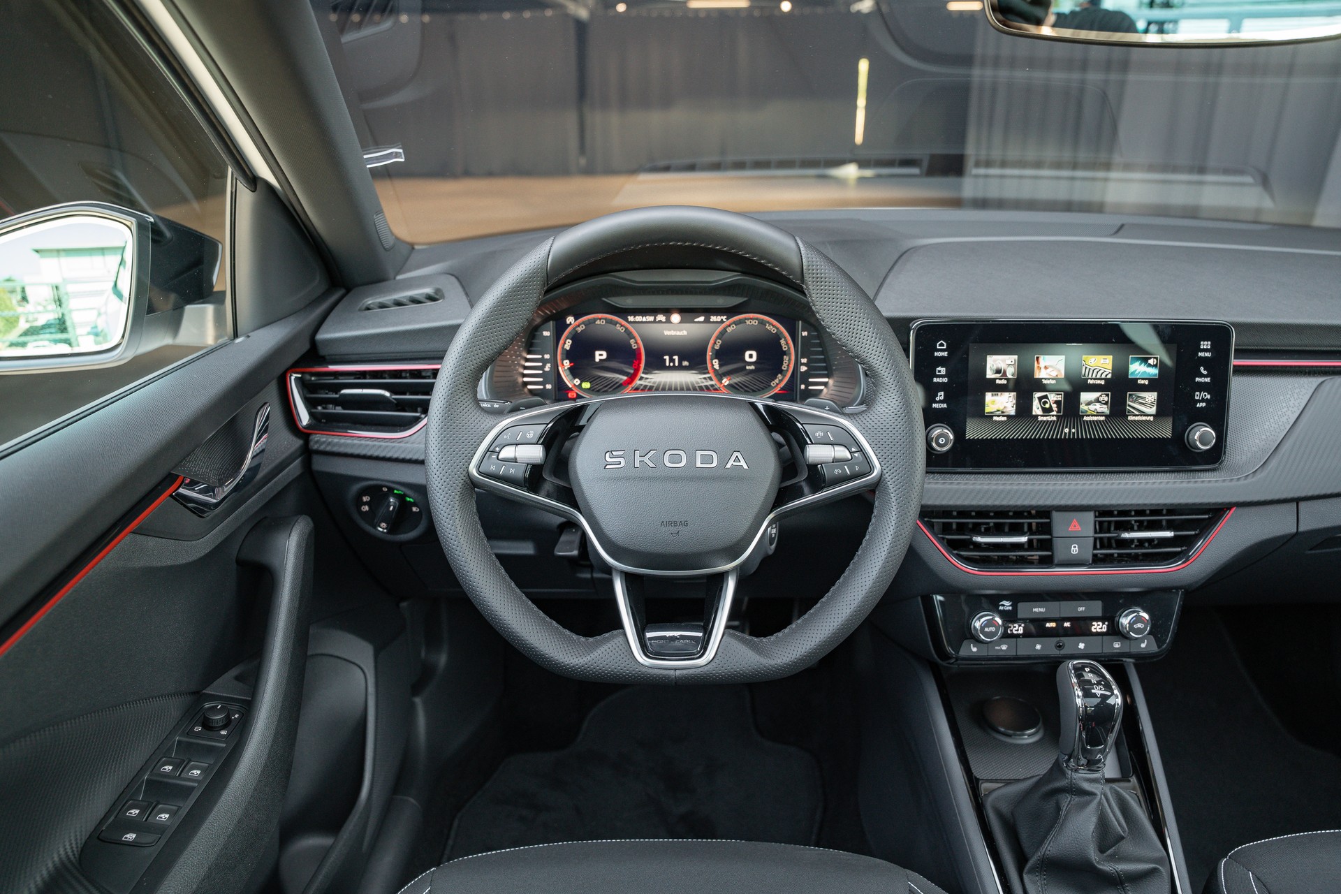 SKODA Scala 1.5 TSI Monte Carlo DSG-image-14