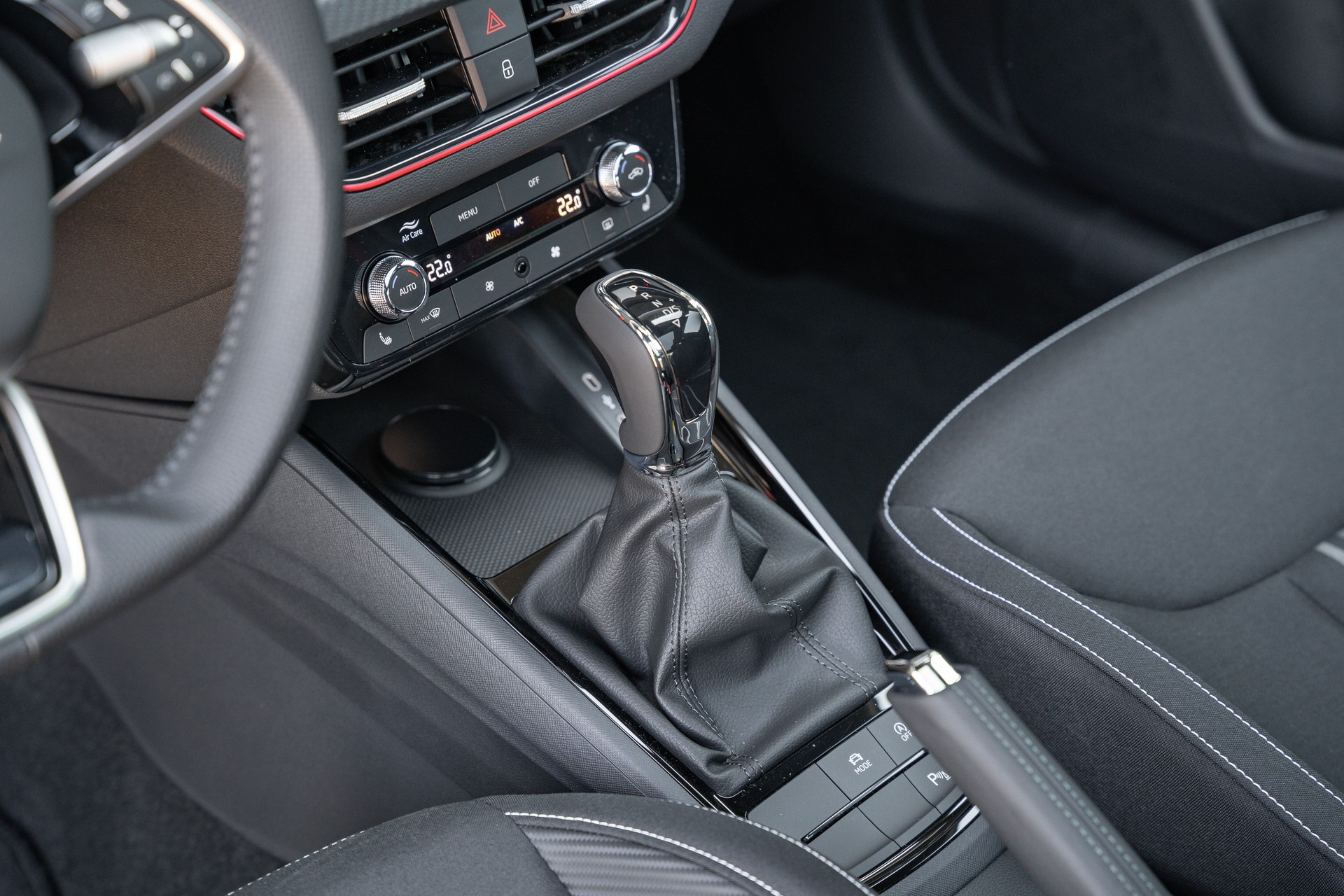 SKODA Scala 1.5 TSI Monte Carlo DSG-image-18