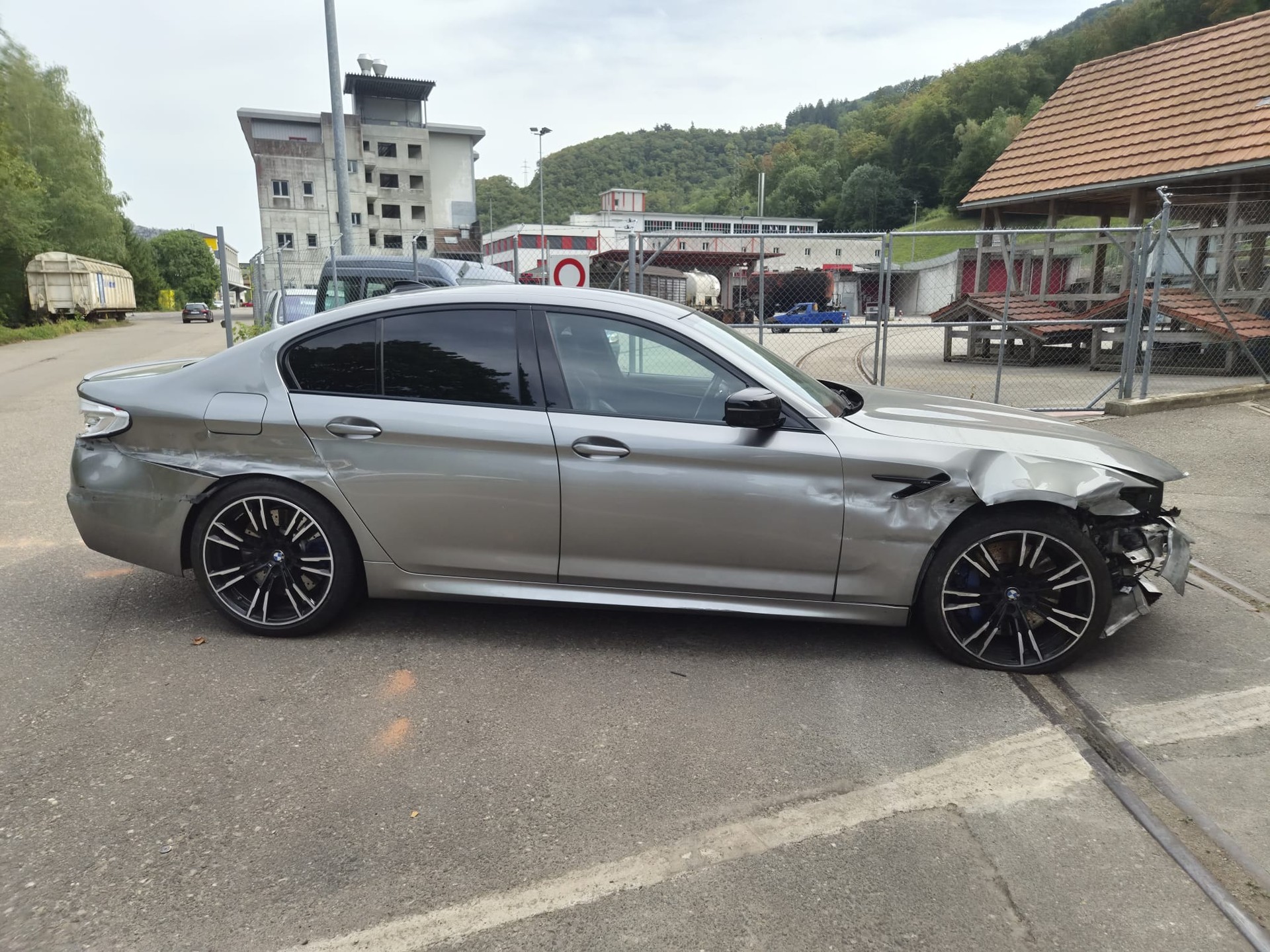 BMW M5 xDrive Competition Drivelogic-showroom-element-3