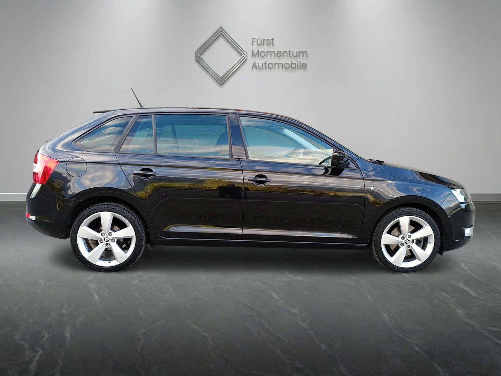 SKODA Rapid Spaceback 1.4 TSI Ambition DSG-image-4
