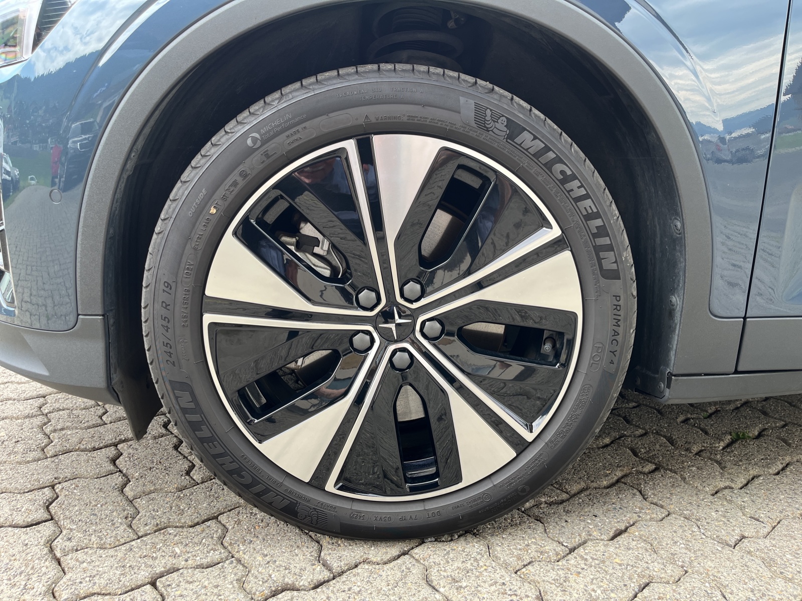 POLESTAR Polestar 2 Long Range Dual 78 kWh MY23-image-13