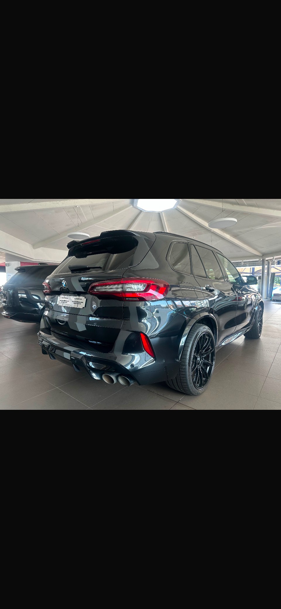 BMW X5M Competition Steptronic Competition-showroom-element-3