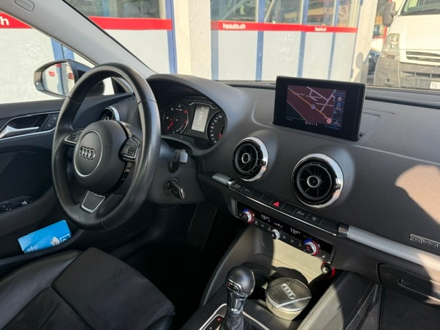 AUDI A3 Sportback 2.0 TDI Ambition quattro S-tronic black&white-image-6