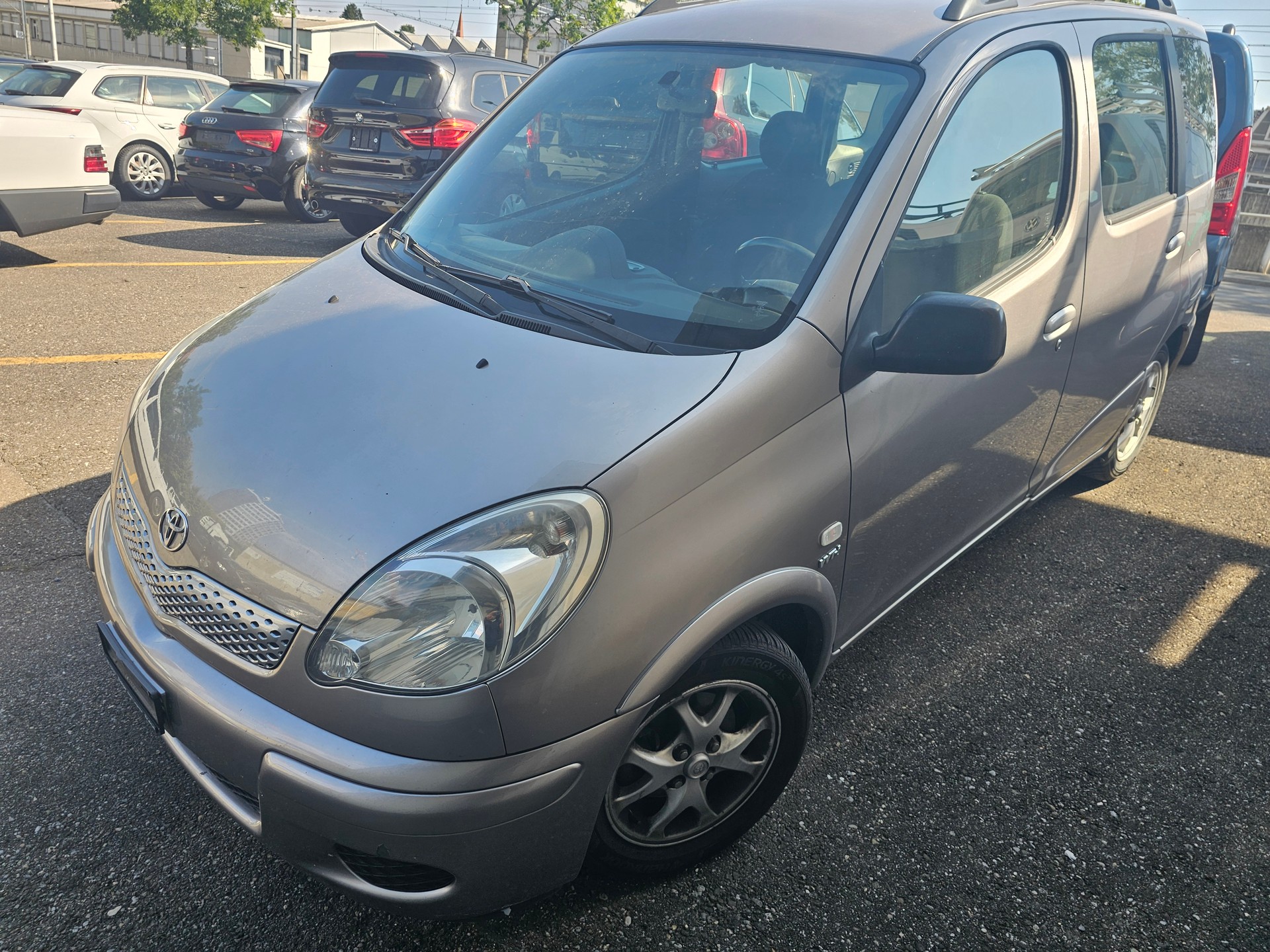 TOYOTA Yaris Verso 1.3 Linea Sol