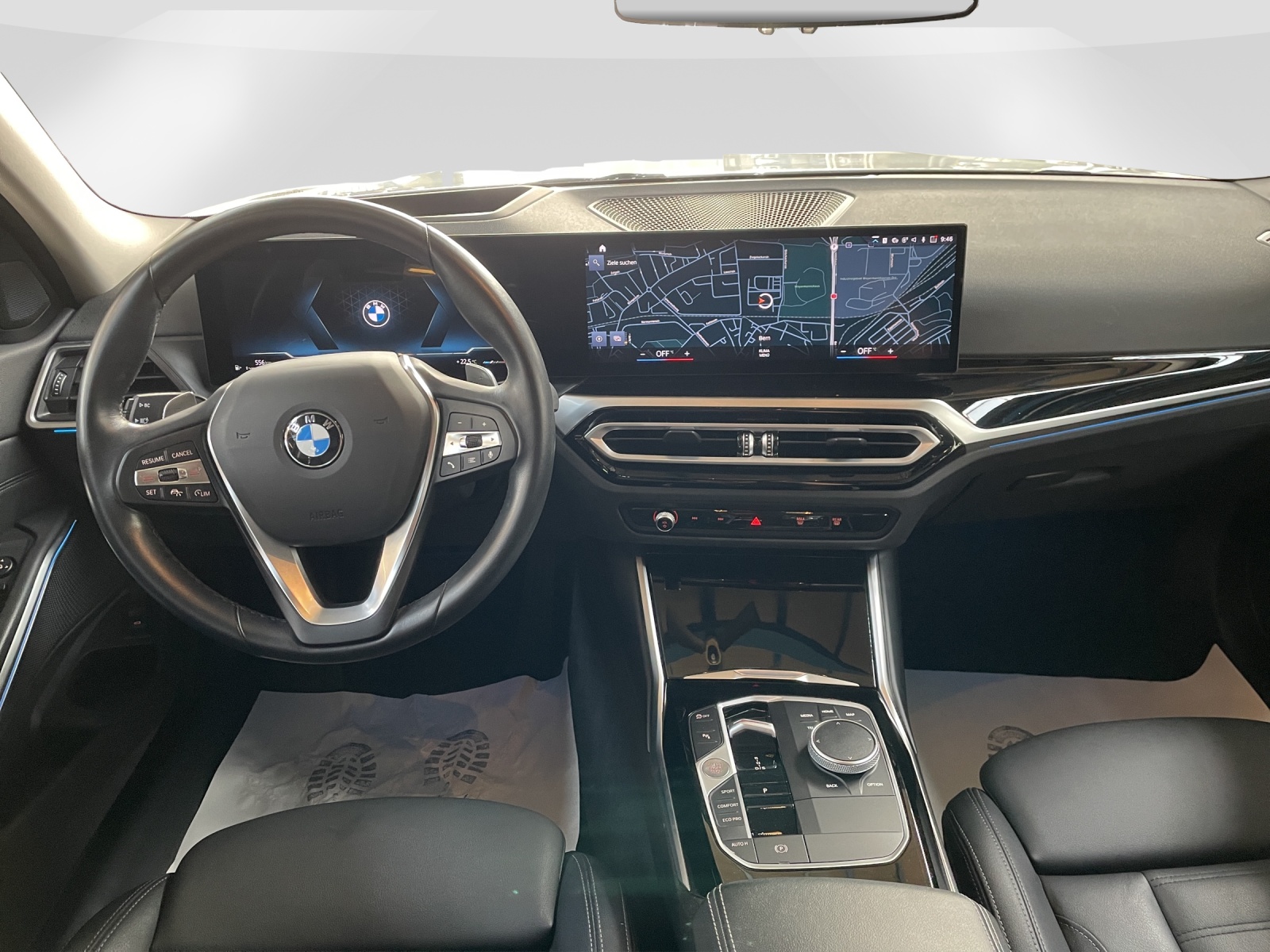 BMW 320d xDrive Touring-image-7