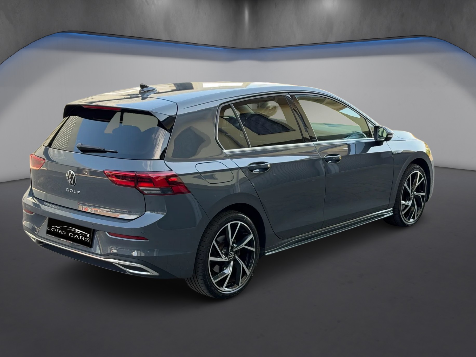 VW Golf 2.0 TDI R-Line DSG-showroom-element-3