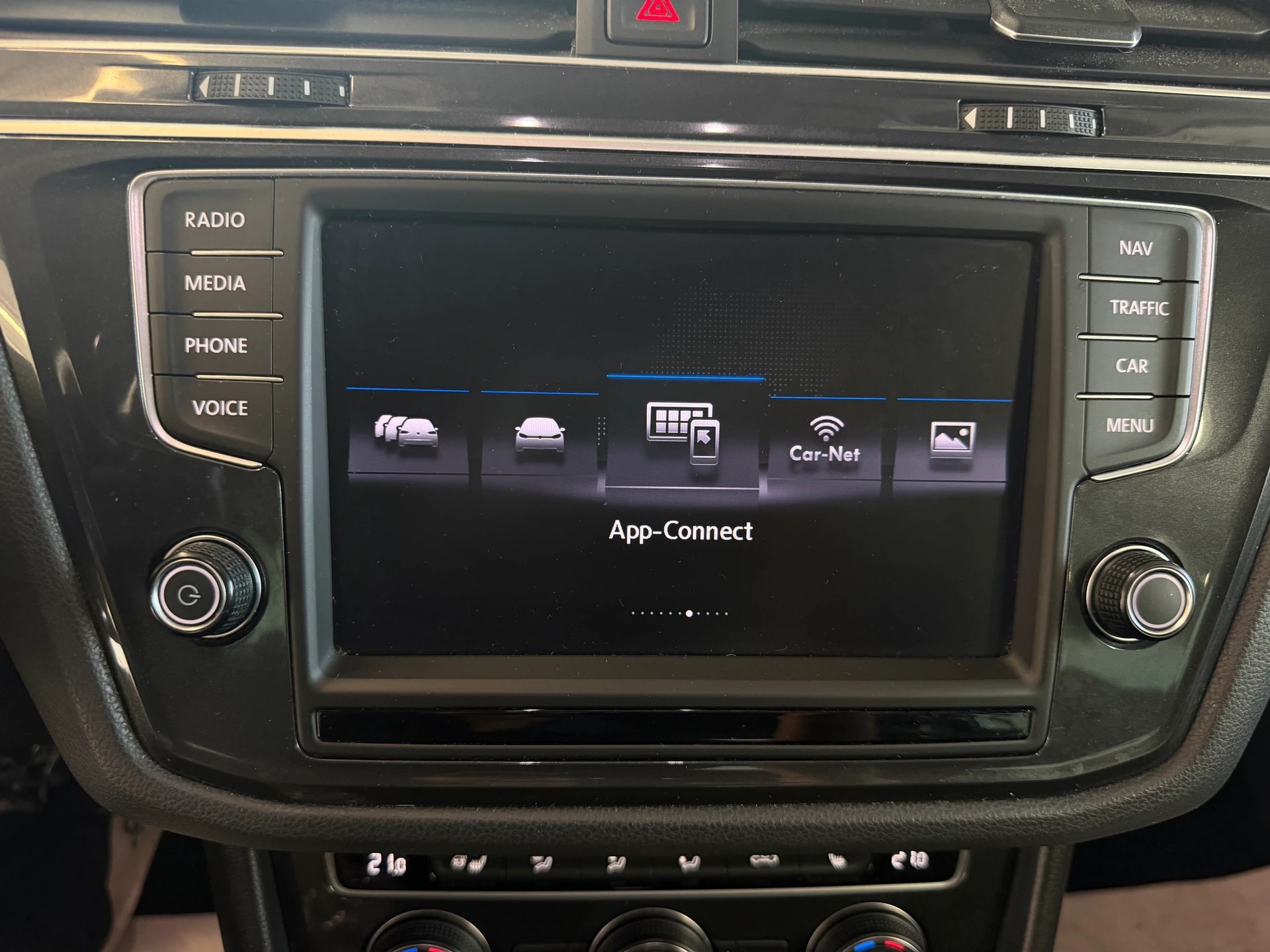 VW Tiguan 2.0TSI Highline 4Motion DSG | Ab MFK 05.2025 | RF-Kamera | Active Info Display-image-16