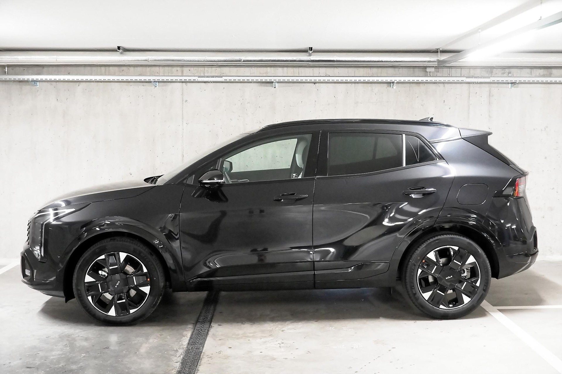 KIA Sportage 1.6 T-GDi Hybrid GT-Line-showroom-element-3