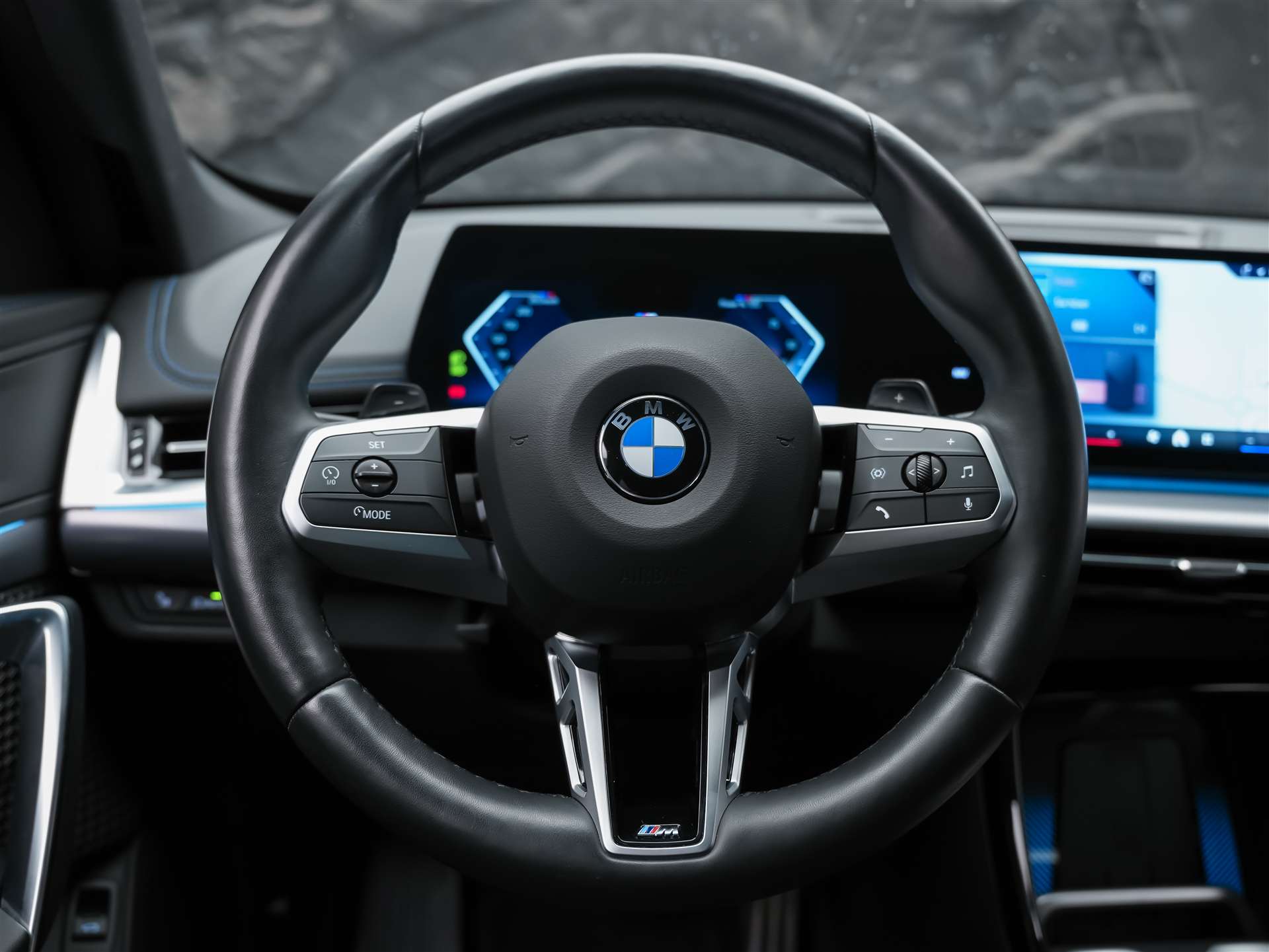 BMW X1 xDrive 23d M Sport *20" Felgen*Werksgarantie*AHK*-image-25
