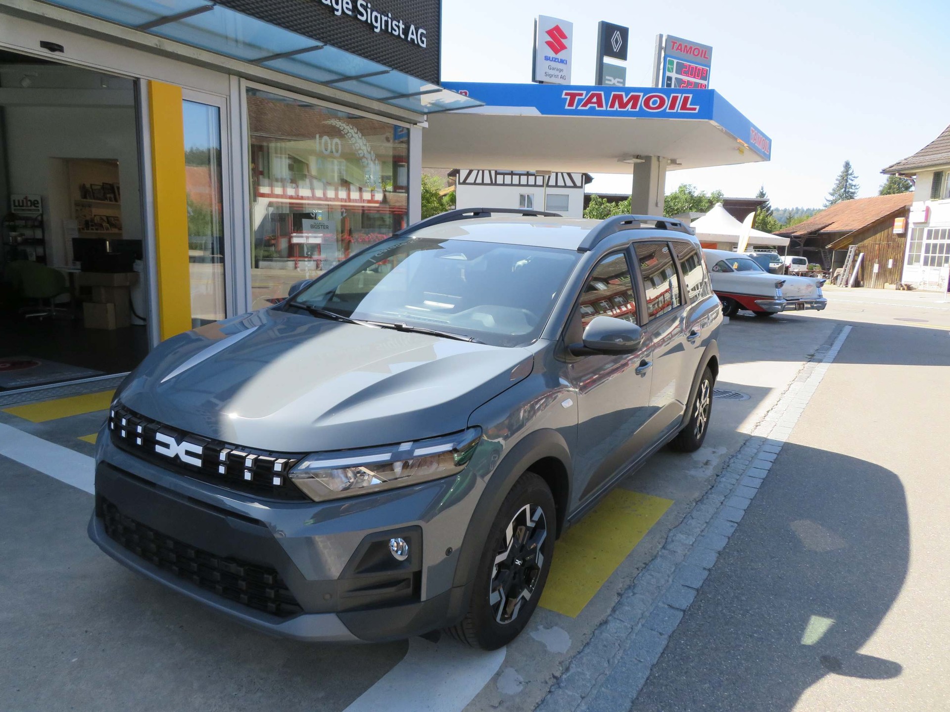DACIA Jogger 1.8 Hybrid Journey 7P-showroom-element-1