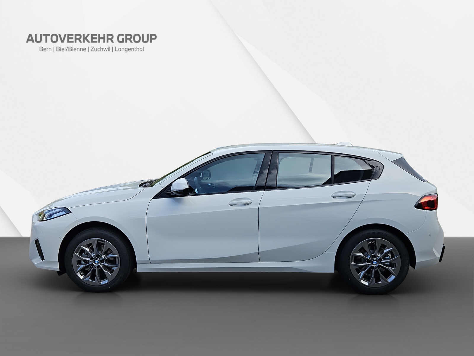 BMW 116 Steptronic-showroom-element-2