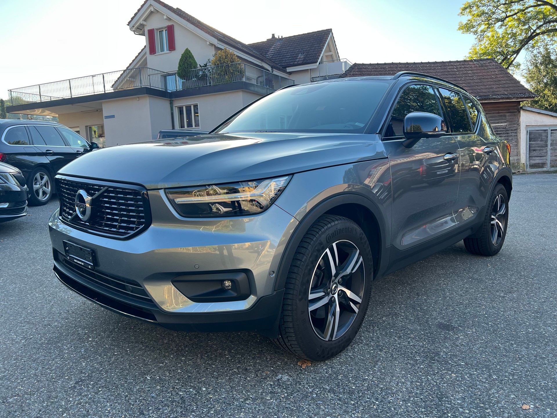 VOLVO XC40 T5 AWD R-Design Geartronic *248 PS*-showroom-element-3