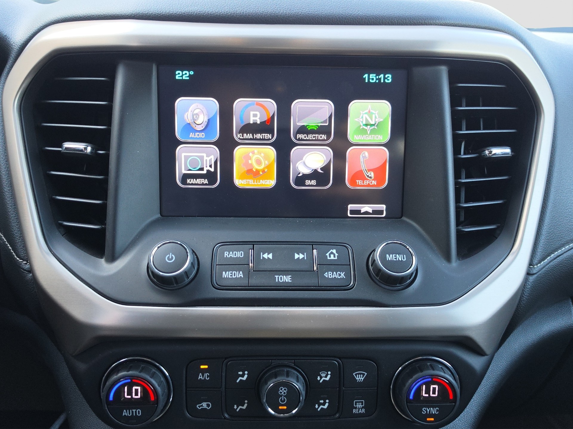 GMC Denali AWD 3.6L 6-Seater-image-11
