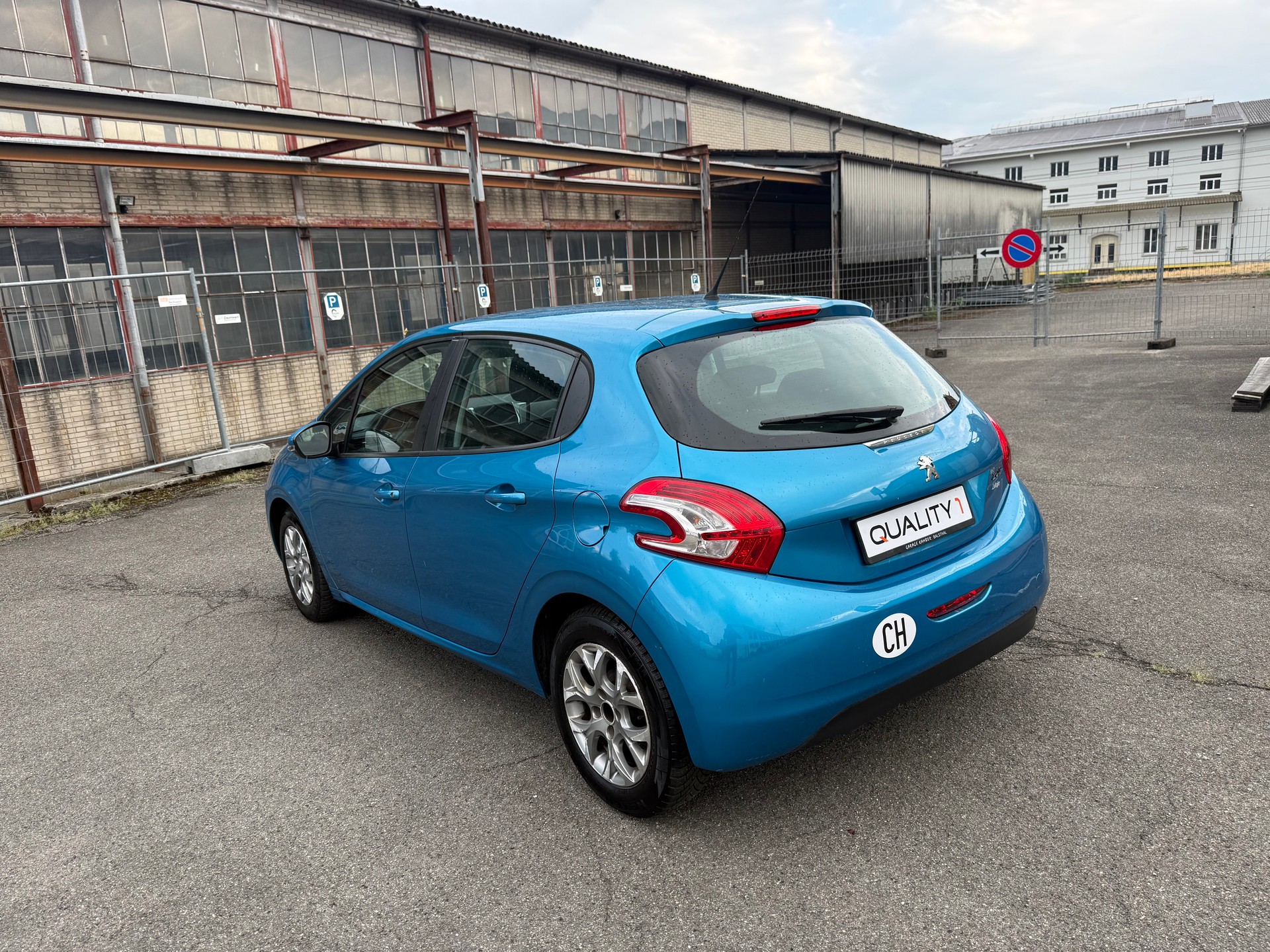 PEUGEOT 208 1.2 VTI Access-image-5