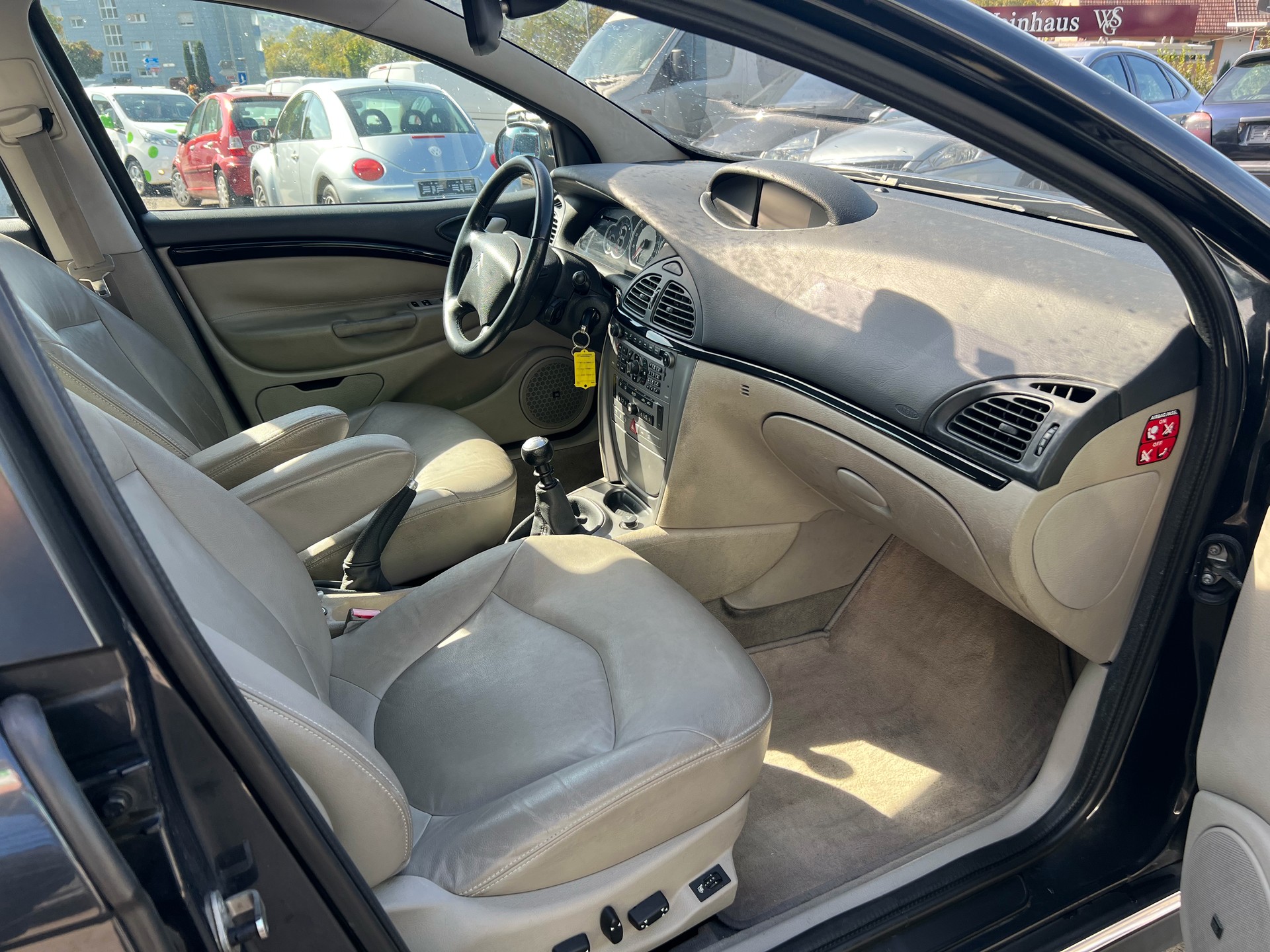 CITROEN C5 Berline 2.2 HDi Exclusive-image-9