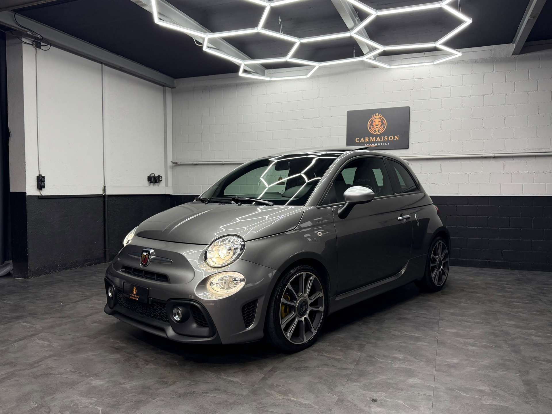 FIAT 595 1.4 16V Turbo Abarth Turismo Dualogic | CH-Auto | Panorama Dach | Leder | Bi-Xenon-showroom-element-1