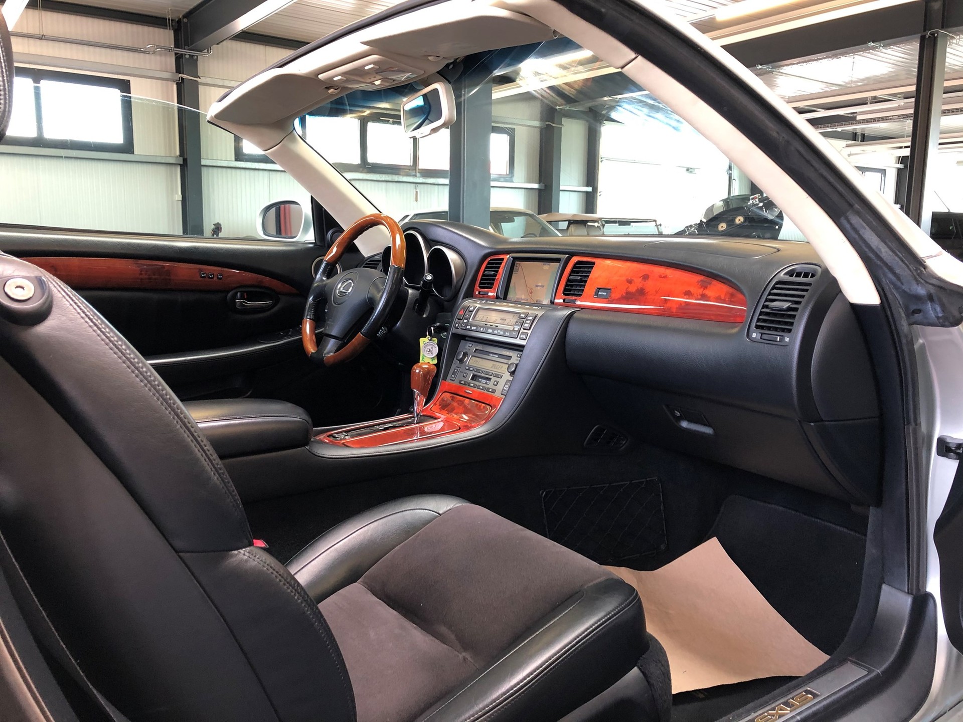 LEXUS SC 430 Automatic-image-17