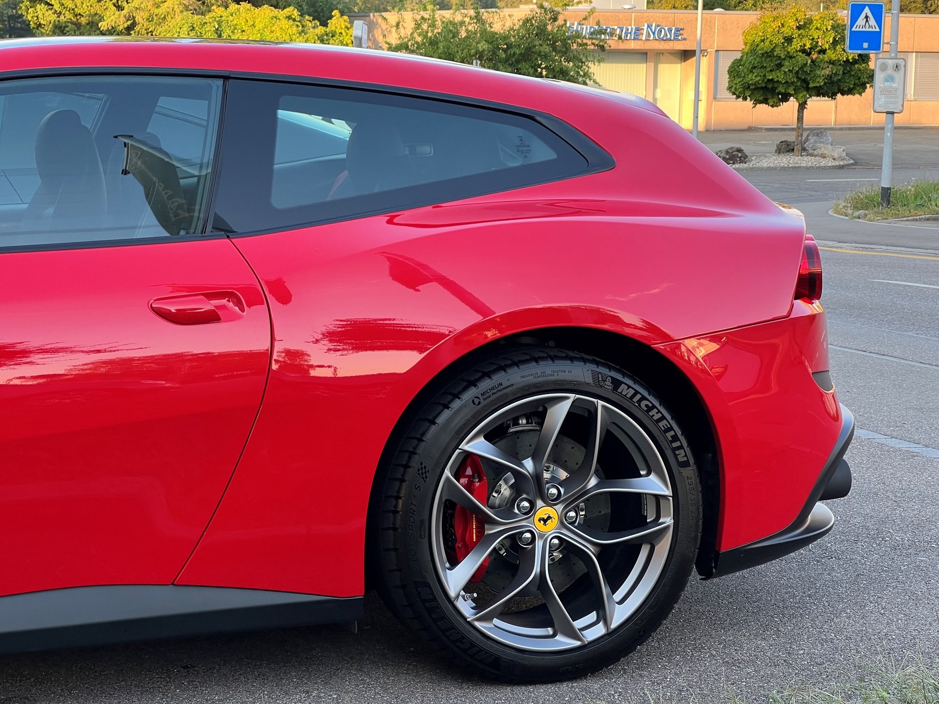 FERRARI GTC 4 Lusso T-image-9
