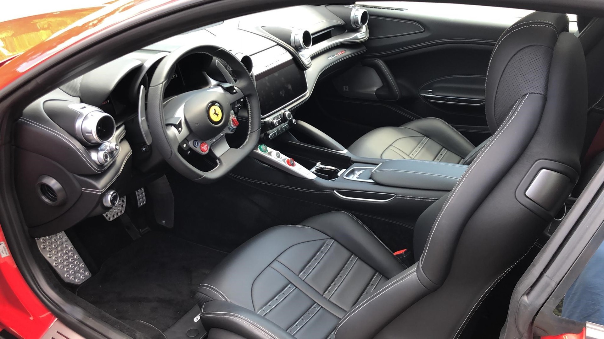 FERRARI GTC 4 Lusso T-image-2