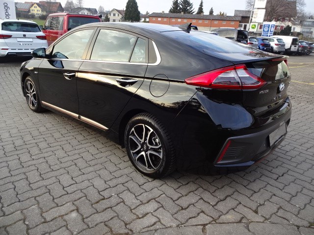 HYUNDAI Ioniq Launch Plus-image-2