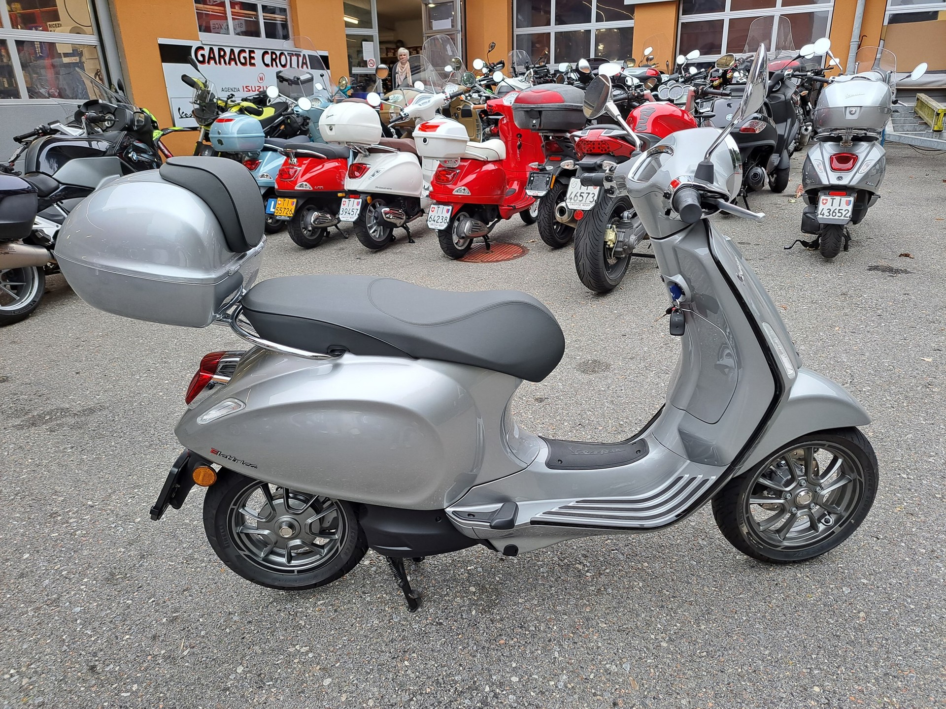 PIAGGIO Vespa Elettrica L3 Full Electric-image-1