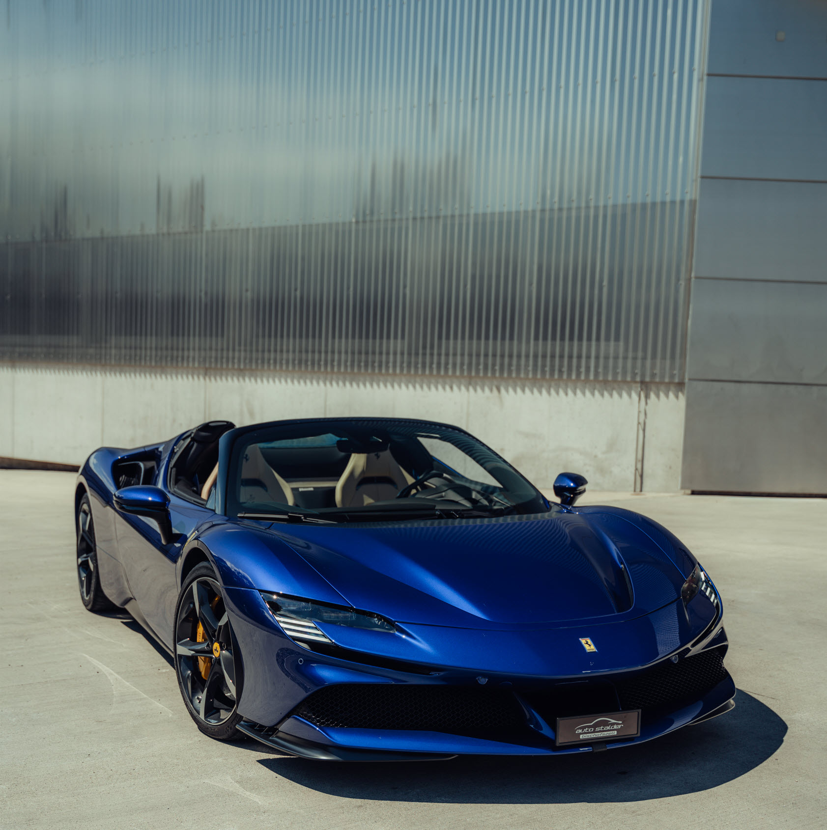 FERRARI SF90 Spider
