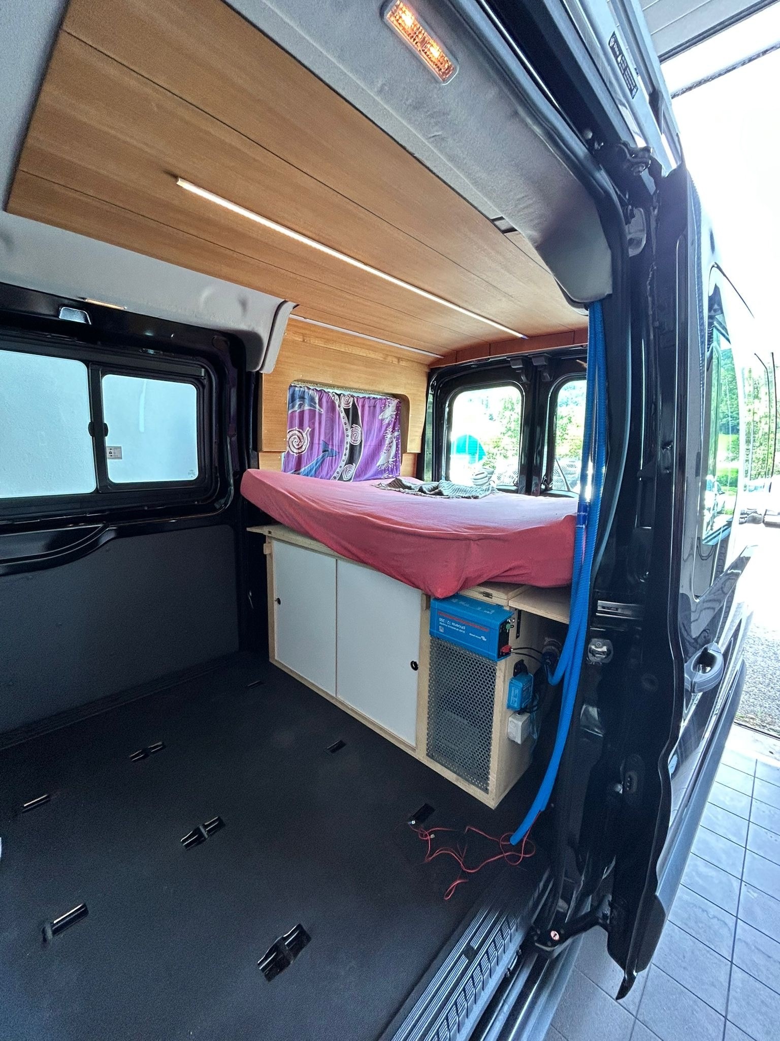 FORD Transit 8 places-image-8